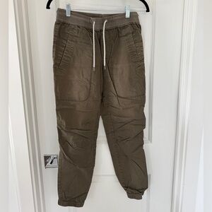 Vuori Olive Joggers